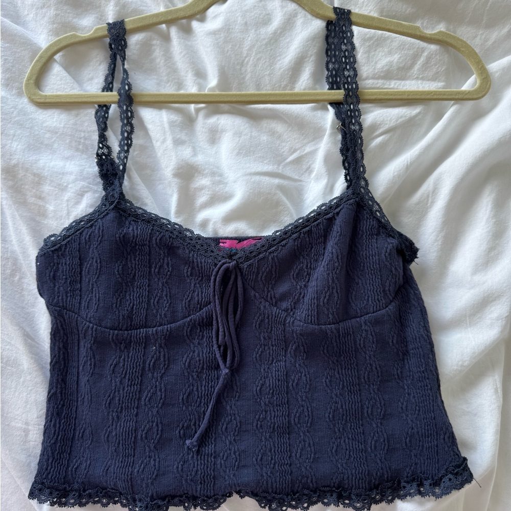 Edikted navy tank top